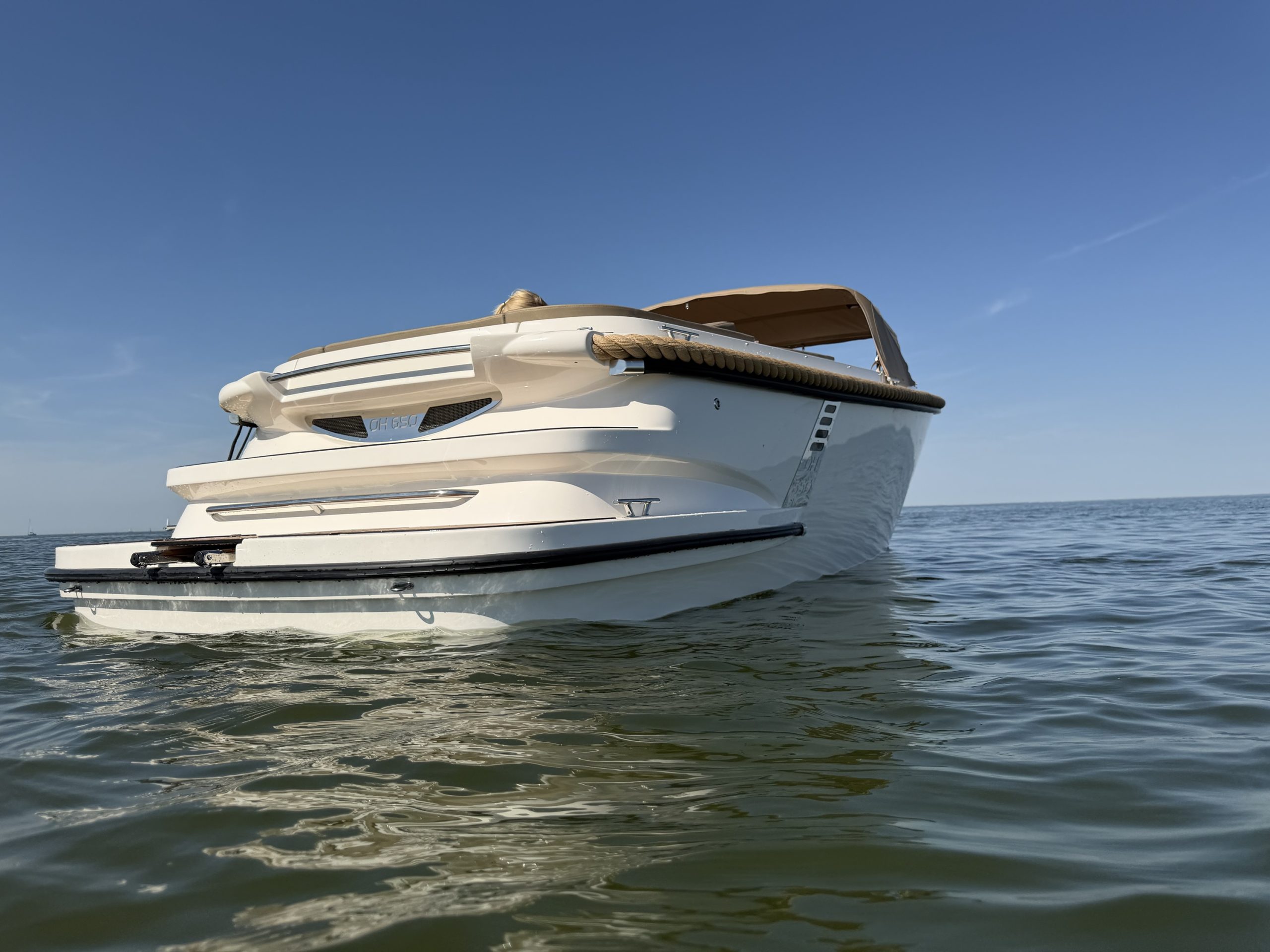 Oud Huijzer 650 Tender