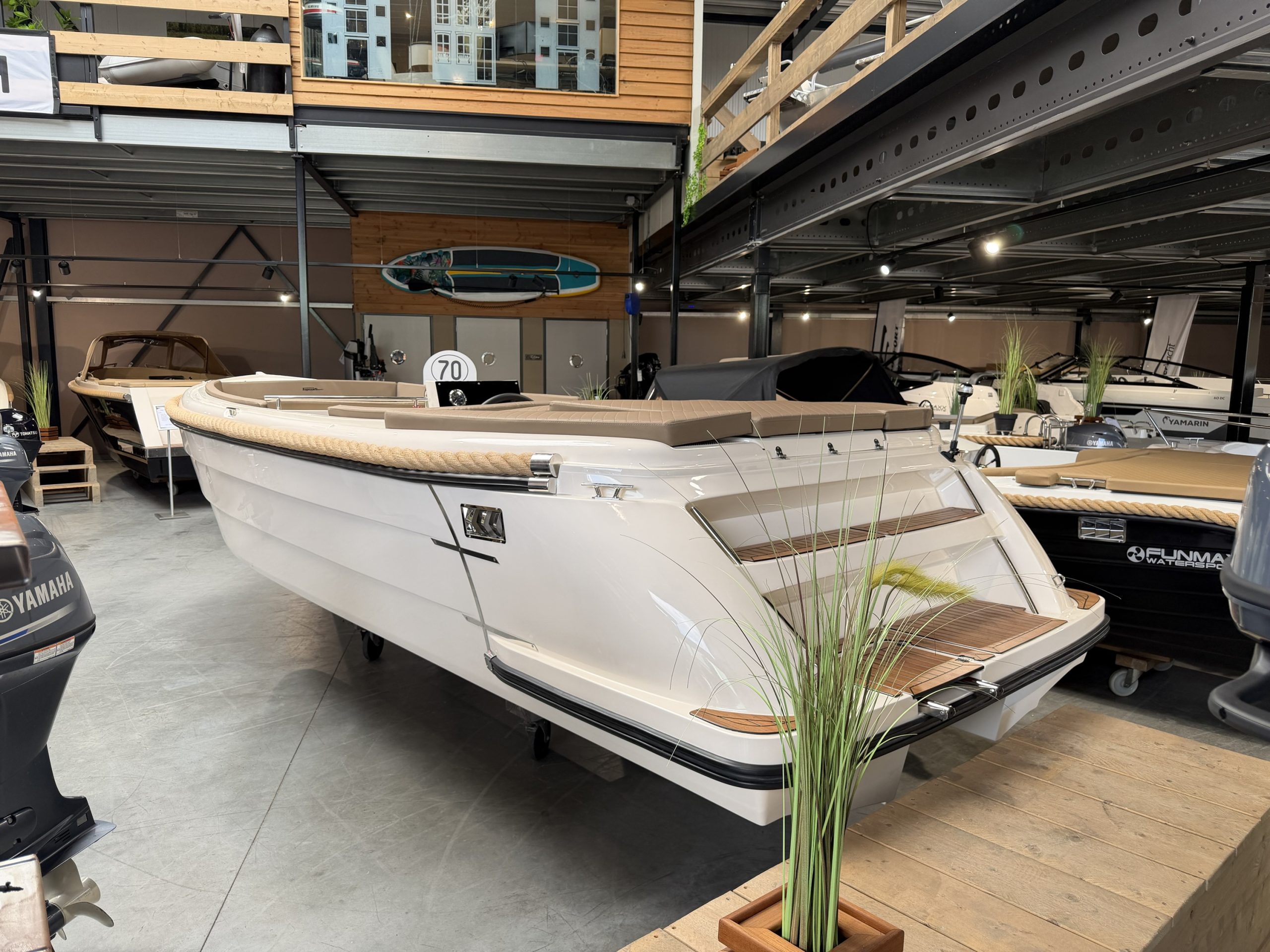 Topcraft 607 Tender (Hiswa 2026)
