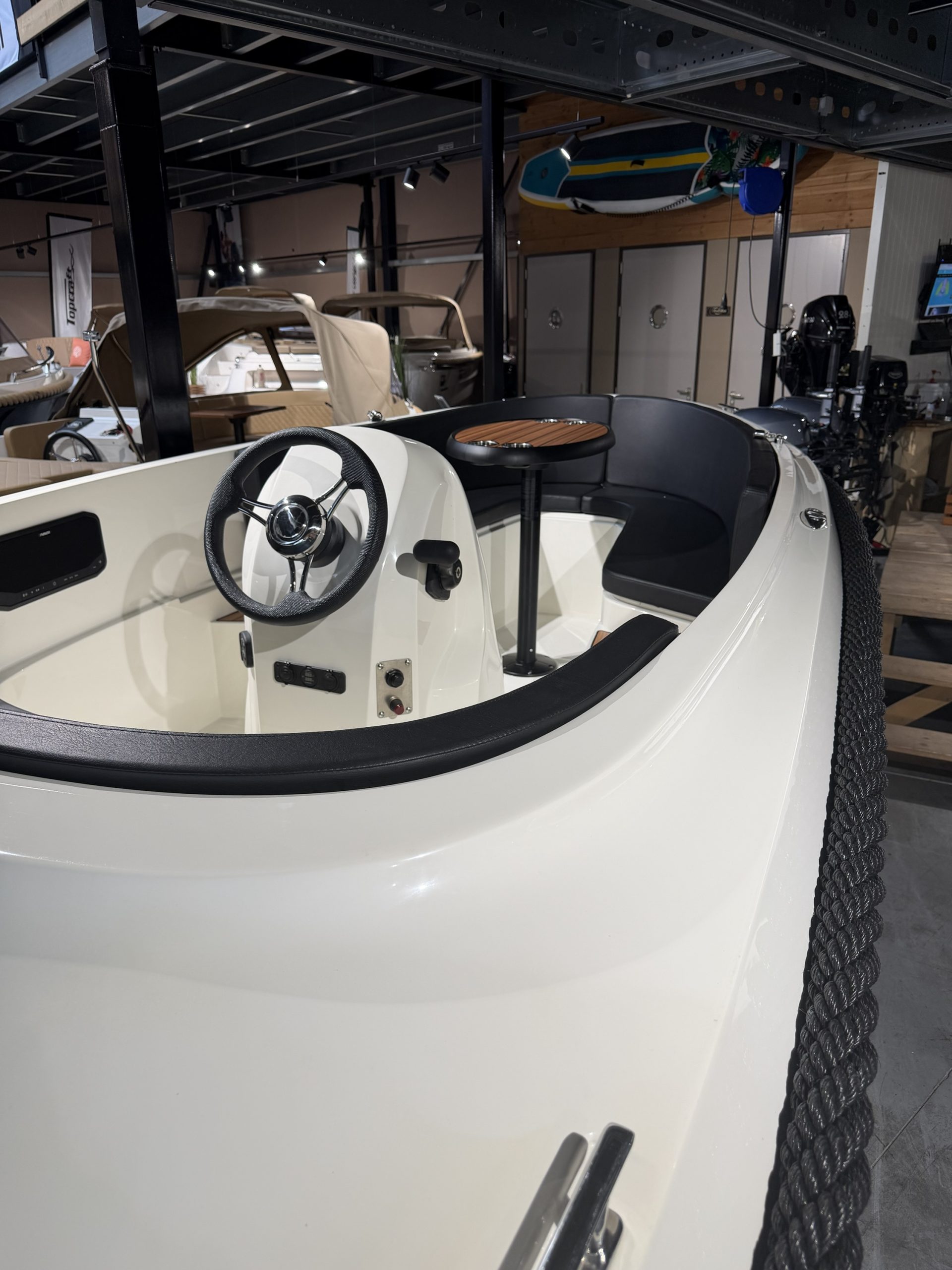 Oudhuijzer 471 – Tohatsu 15 / 20pk – Dekzeil – 2024