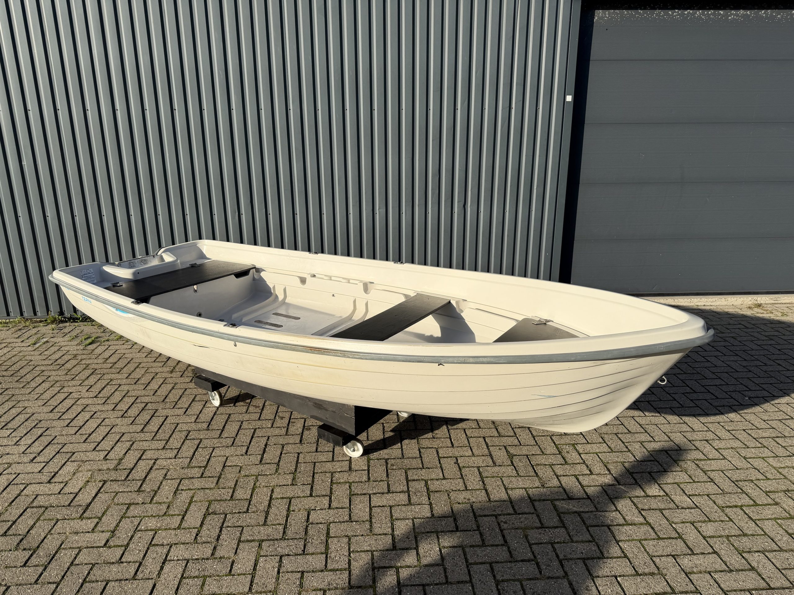Terhi 440 visboot